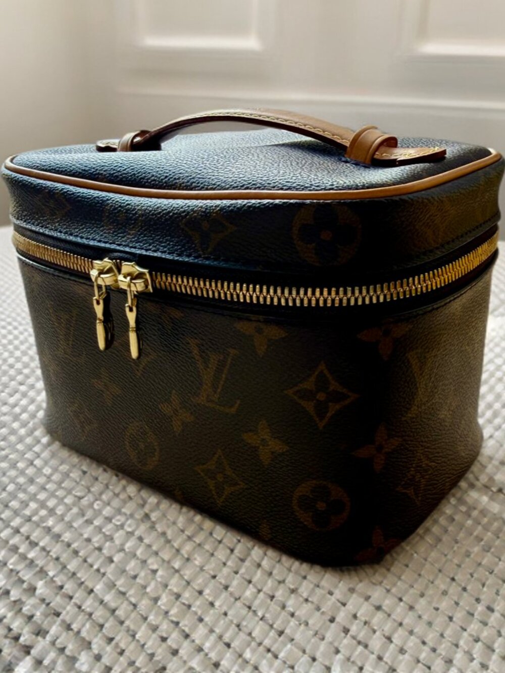 Louis Vuitton Monogram Canvas Nice Mini Vanity Toiletry Pouch - Picture 5 of 16